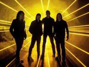 Read more about the article METALLICA – “72 Seasons”