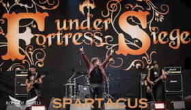Read more about the article Οι Fortress Under Siege κυκλοφόρησαν νέο video για το τραγούδι “Spartacus” λίγο πριν την έναρξη του Envy Mini tour 2023