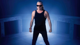 Read more about the article Bruce Dickinson “Afterglow Of Ragnarok” νέο single(video)