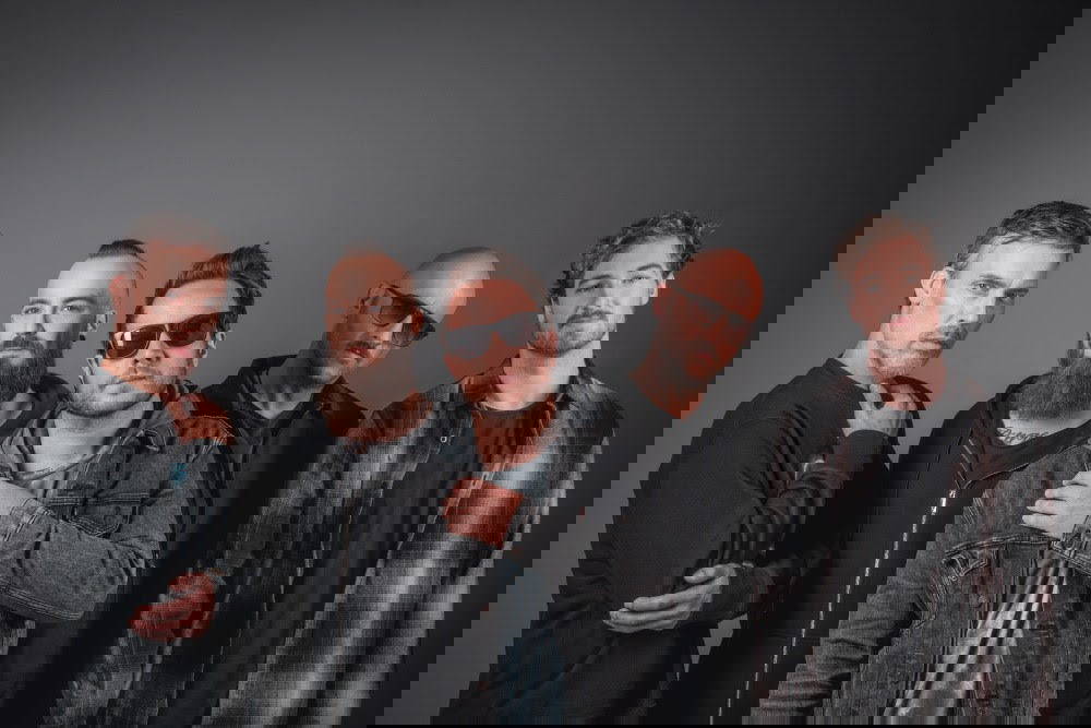 You are currently viewing Οι Emil Bulls κυκλοφορούν το νέο single “Love Will Fix It”