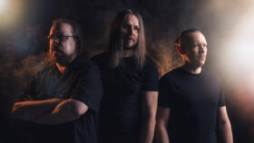 Read more about the article Alase – νέο single και music video “Love Crime” κυκλοφορεί τώρα με τη συμμετοχή της εκπληκτικής Rioghan