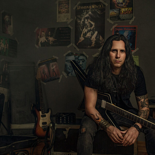 Gus G. (Firewind, solo) on metalwar.gr