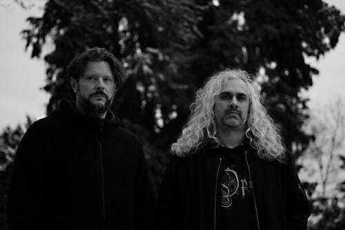 Read more about the article Σήμερα, η Iron Bonehead Productions ανακοινώνει την 22α Μαρτίου ως διεθνή ημερομηνία κυκλοφορίας του εντυπωσιακού ντεμπούτου άλμπουμ των Moon Incarnate, “Hymns to the Moon”, σε μορφή CD και LP.