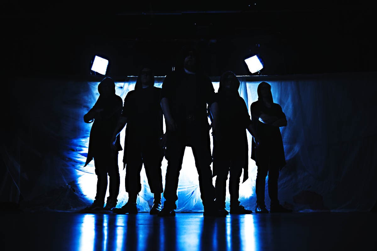 Read more about the article Οι Φινλανδοί Doom/Death metallers The Harbinger κυκλοφορούν το νέο Single/Video “Hollow” του επερχώμενου EP “Gates of Hell”