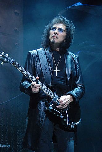 You are currently viewing Γενέθλια για τον μοναδικό Tony Iommi