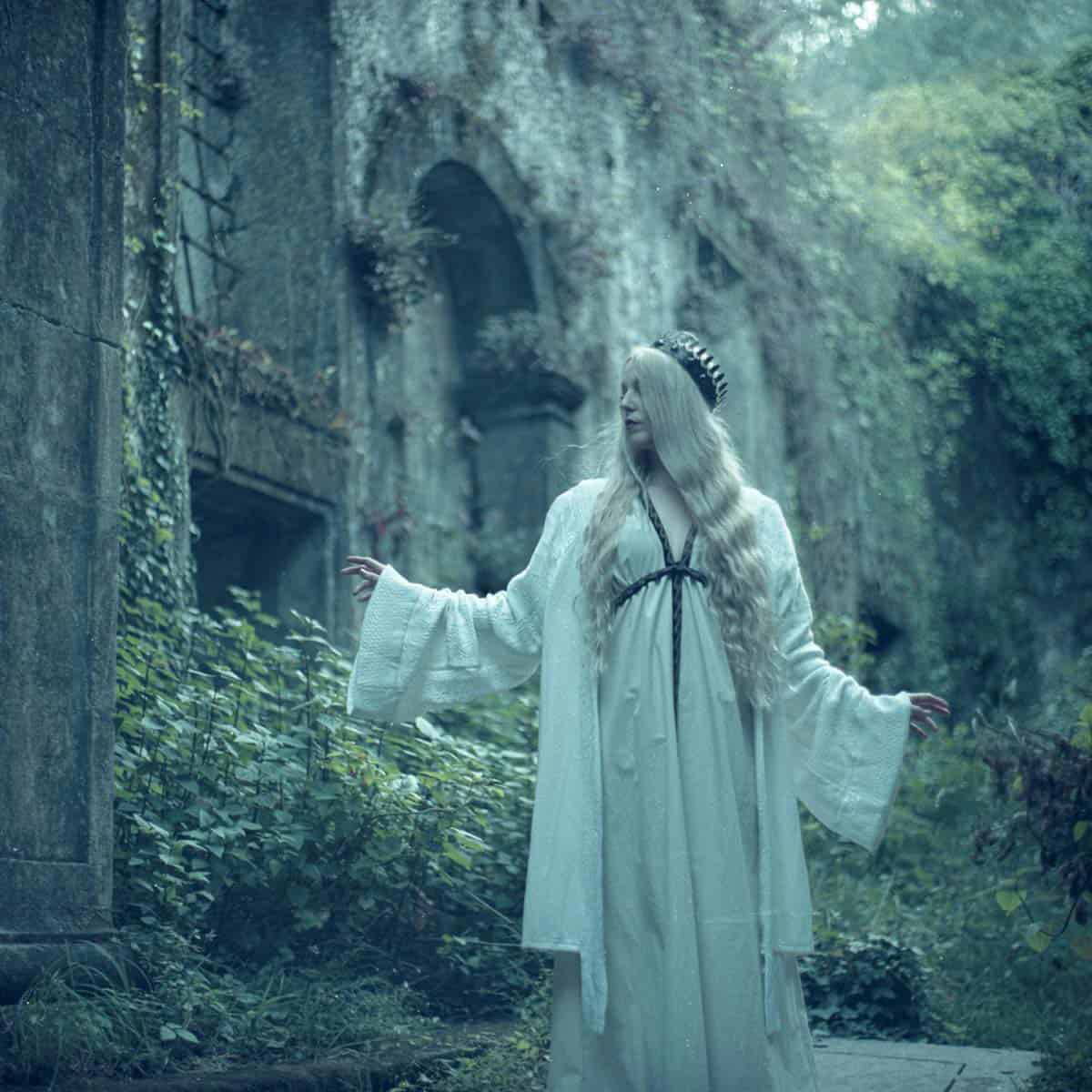 You are currently viewing Οι Sylvaine ανεβάζουν το EP “Eg Er Framand” πριν από την κυκλοφορία του!