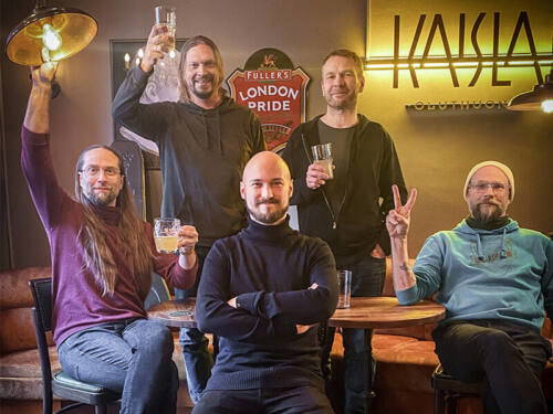 Read more about the article Οι Von Hertzen Brothers μεταδίδουν live βίντεο για το “Frozen Butterflies”