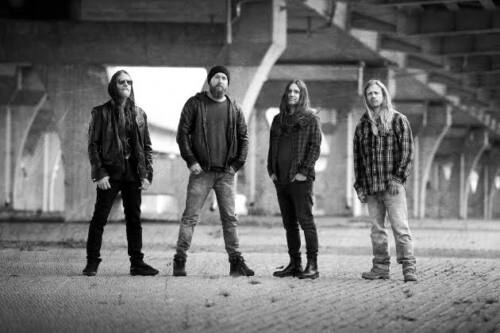 Read more about the article Οι SMASH ATOMS (με πρώην μέλη των THE TORCH) κυκλοφορούν το ολοκαίνουργιο video single “Into The Light”!