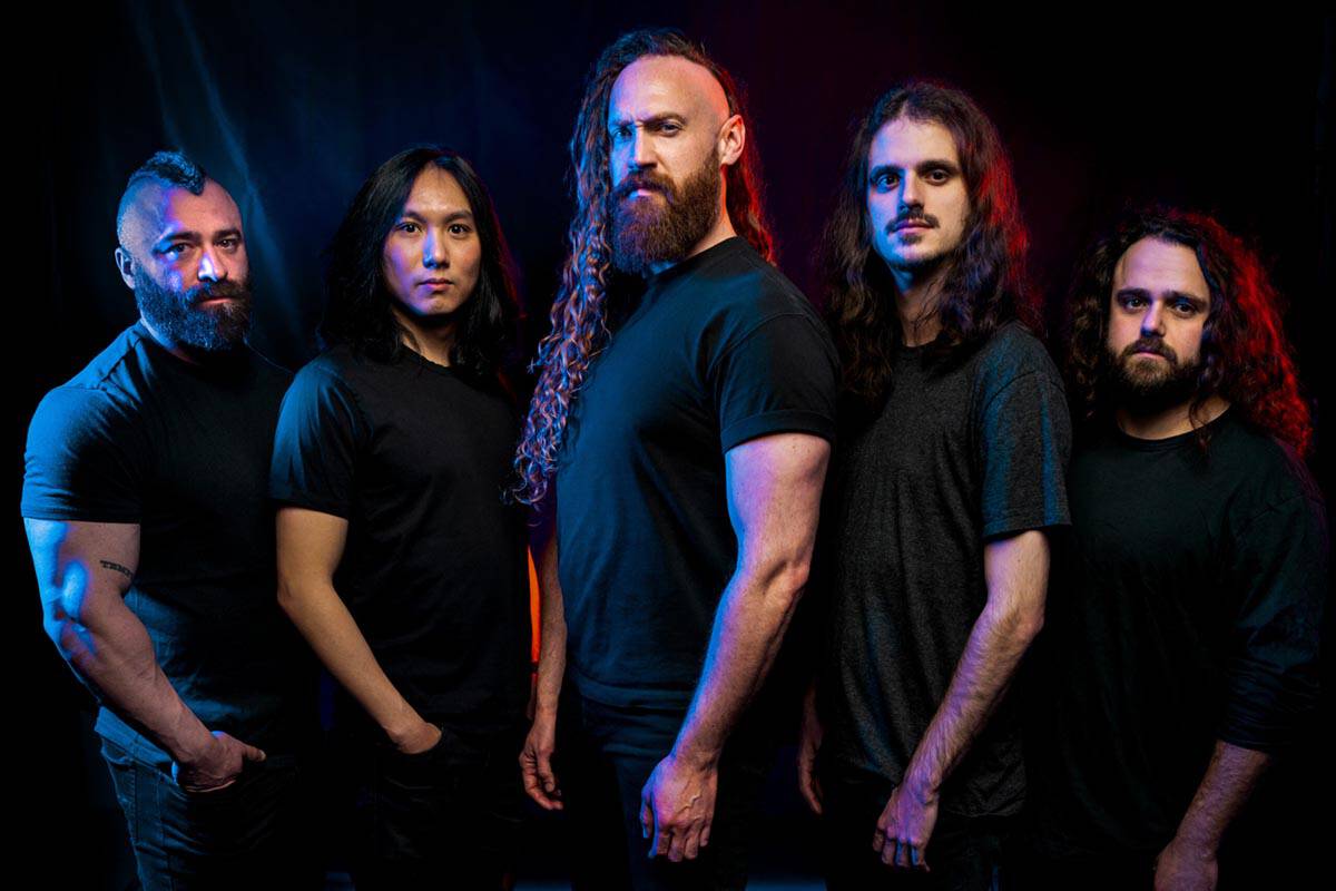 Read more about the article Οι Replacire κυκλοφορούν το album “The Center That Cannot Hold”