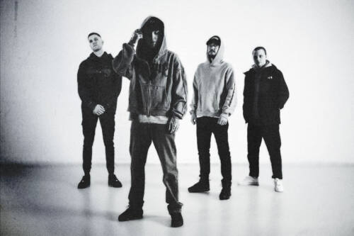 Read more about the article Οι Thrown ανακοινώνουν το ντεμπούτο άλμπουμ τους και παρουσιάζουν νέο single