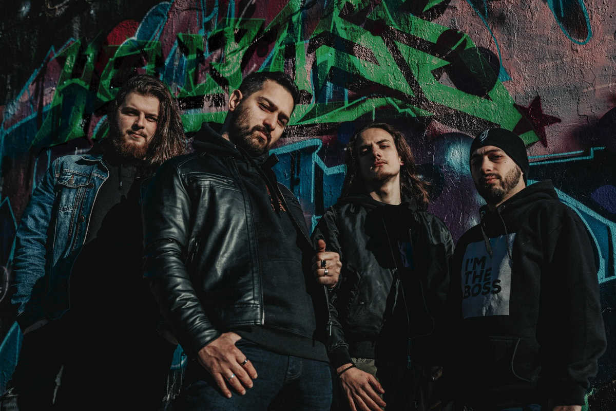 You are currently viewing Οι HELLPASS παρουσιάζουν νέο βιντεοκλίπ για το “Light in The Dark” από τον δίσκο “Gates of War”