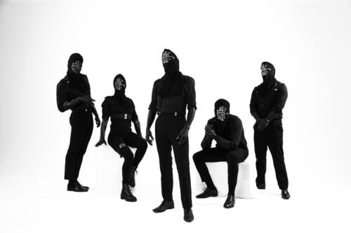 Read more about the article Οι GAEREA δείχνουν τα αληθινά τους πρόσωπα στο νέο single “Unknown”