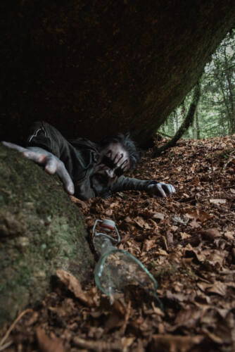 Read more about the article Οι HYVER αποκαλύπτουν το πρώτο κομμάτι από το νέο EP “Fonds de Terroir” στο οποίο συμμετέχουν μέλη των VÉHÉMENCE, GRYLLE, HANTERNOZ, PASSÉISME