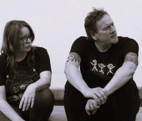 Read more about the article Οι LUSCA αποκαλύπτουν το νέο industrial doom single “Monarch”