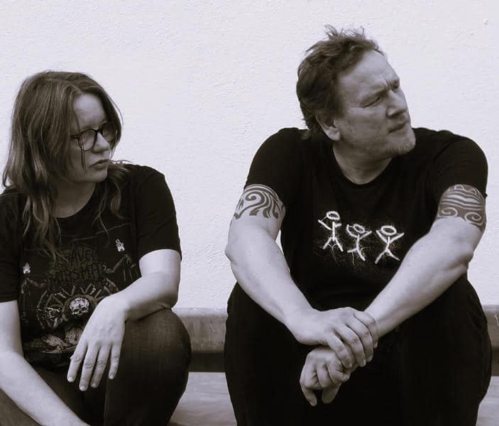 Read more about the article Οι LUSCA αποκαλύπτουν το νέο industrial doom single “Monarch”