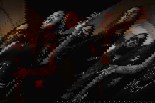 Read more about the article Οι OCEANS OF SLUMBER επαναπροσδιορίζουν το “The Given Dream” στο νέο τους single