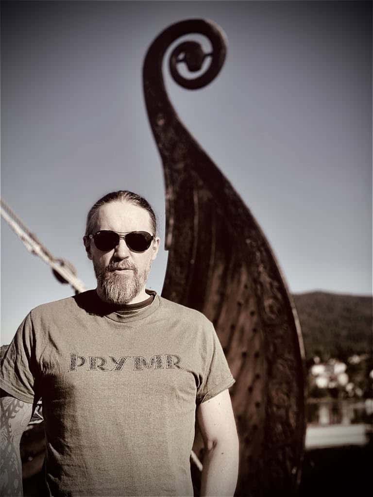 You are currently viewing Πρώην μέλος των EMPEROR & των ENSLAVED αποκαλύπτει τους THYRMR για να κυκλοφορήσει το ντεμπούτο του μέσω της DARKNESS SHALL RISE