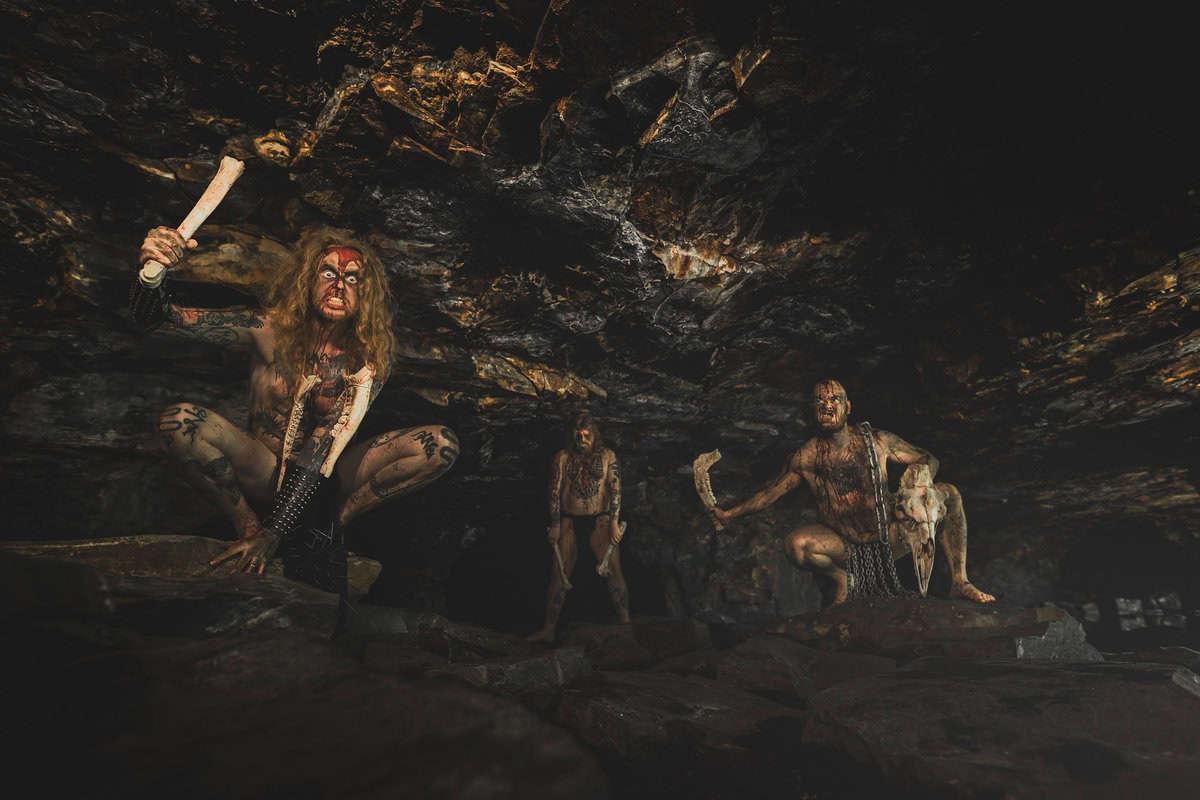 Read more about the article Οι VOMITROT παρουσιάζουν το νέο τους βίντεο στο Death Madness