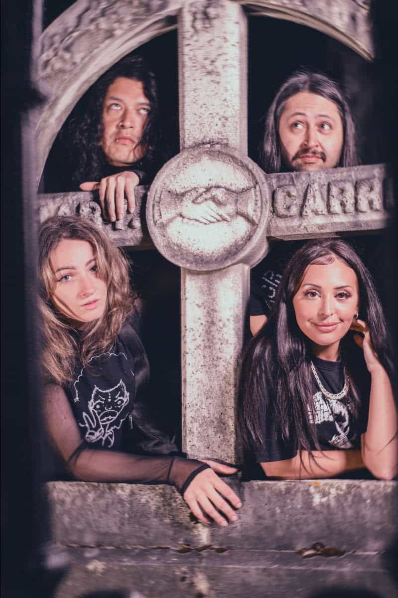 You are currently viewing Οι Escuela Grind κυκλοφορούν το νέο single “Toothless”