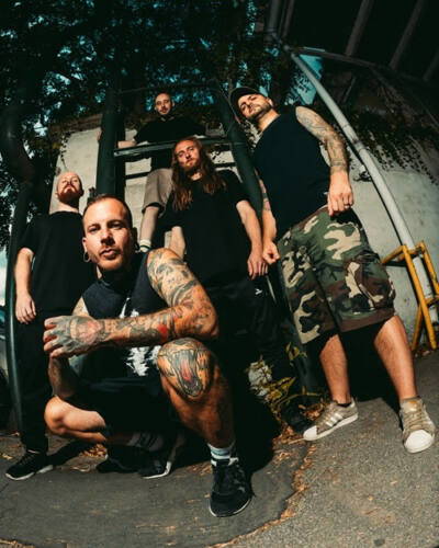 Read more about the article Οι Omega Diatribe κυκλοφορούν το music video “Deviant”