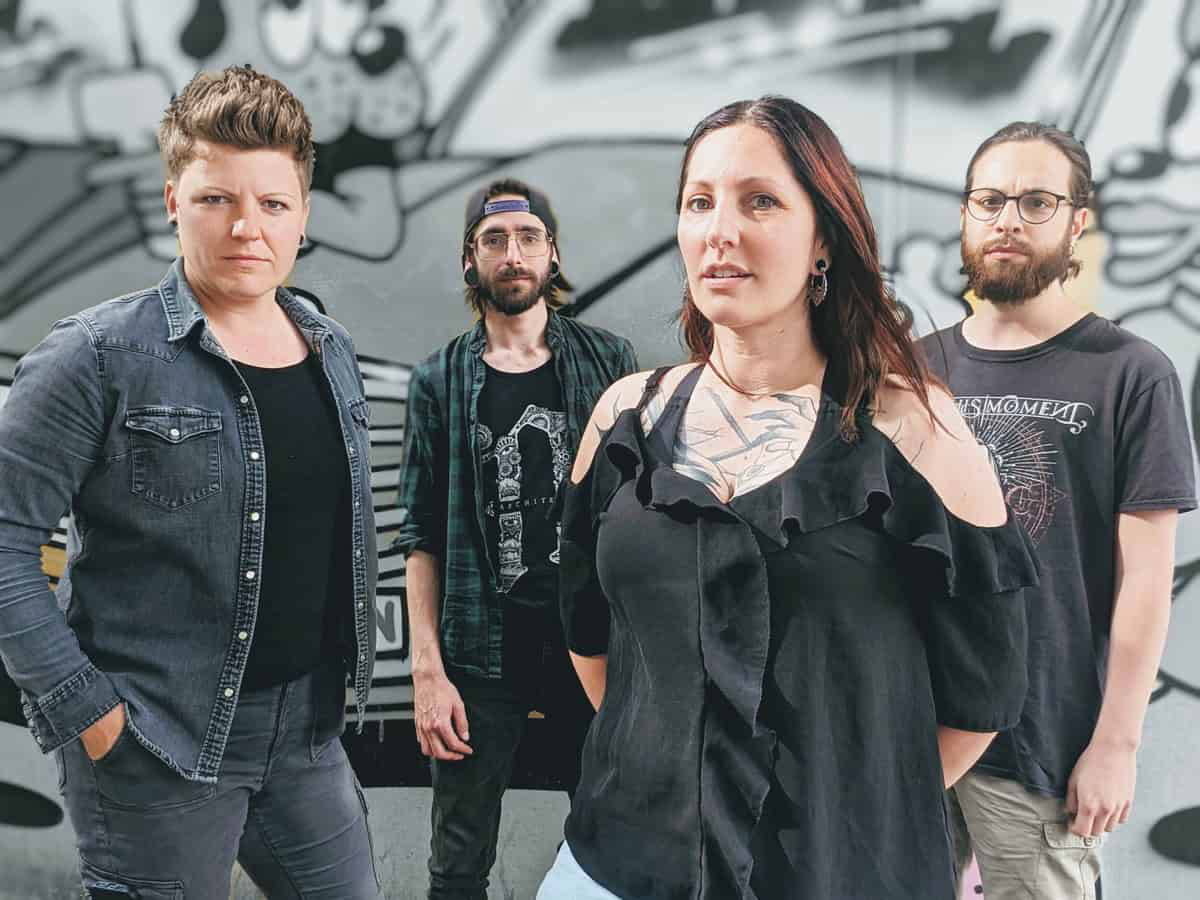 Read more about the article Οι Γάλλοι τιτάνες του modern metal PYRAH υπογράφουν με την Wormholedeath!