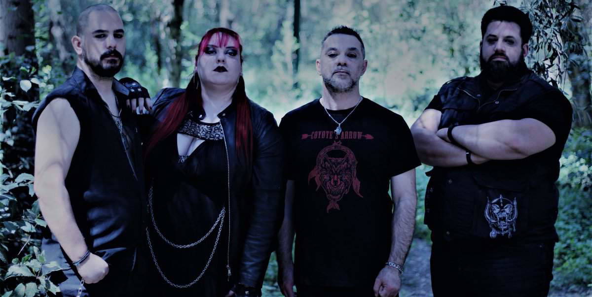 You are currently viewing Οι Illusive Mirrors κυκλοφορούν το πρώτο τους EP τον Δεκέμβριο!