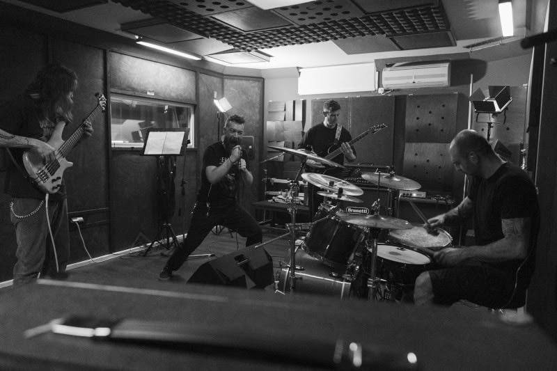 You are currently viewing Οι KILLGRAVE κυκλοφορούν το ντεμπούτο album τους “RISE OF THE BLACK FANG”