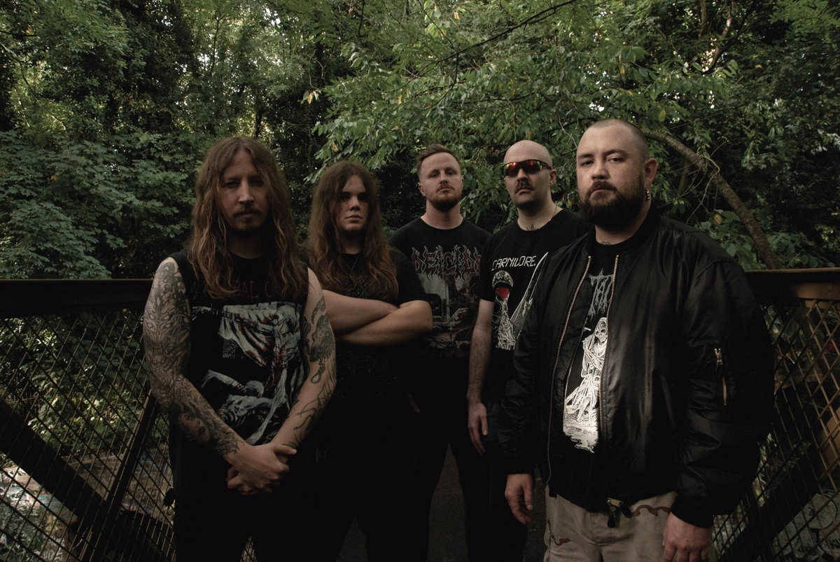 Read more about the article Οι MUTAGENIC HOST ορίζουν ημερομηνία κυκλοφορίας για το ντεμπούτο άλμπουμ τους και αποκαλύπτουν το πρώτο κομμάτι