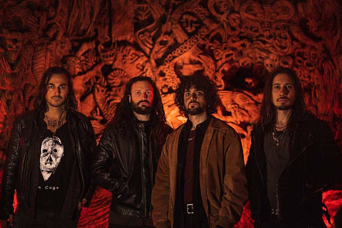 Read more about the article Οι Βρετανοί Slave Steel παρουσιάζει νέο βίντεο για το «In Fieri»