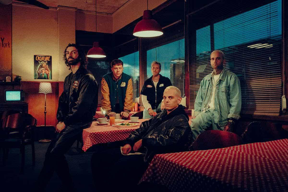 You are currently viewing Οι LANDMVRKS μεταδίδουν νέο single με τον Mat Welsh των While She Sleeps