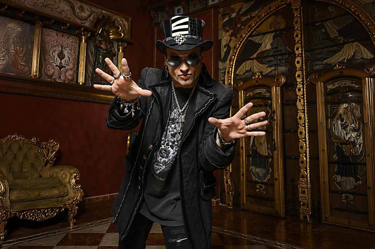 Read more about the article AVANTASIA’s Thrilling 10th Studio Album “Here Be Dragons” Out Now!