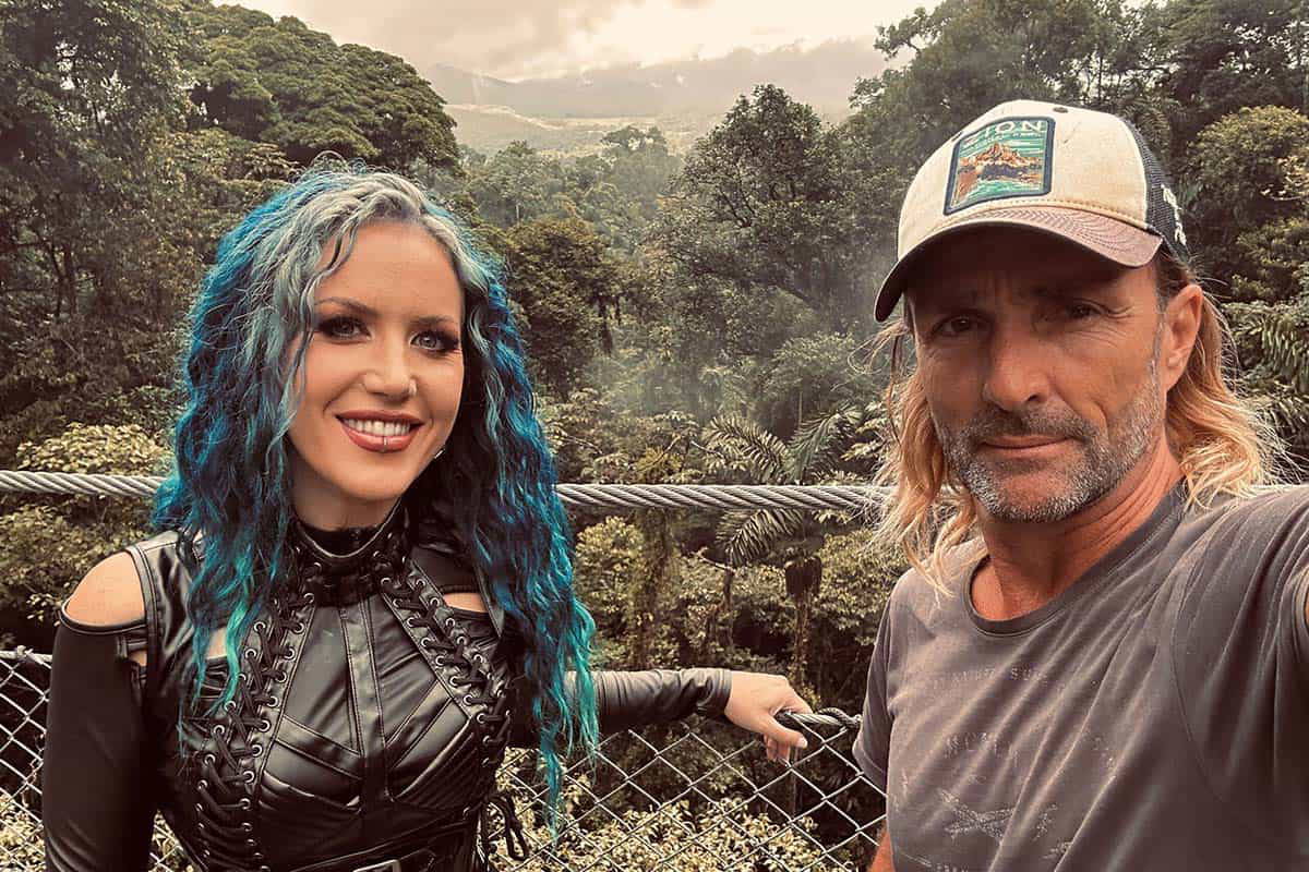 Read more about the article Οι SAVAGE LANDS κυκλοφορούν blockbuster βίντεο με πρωταγωνίστρια την Alissa White-Gluz του Arch Enemy