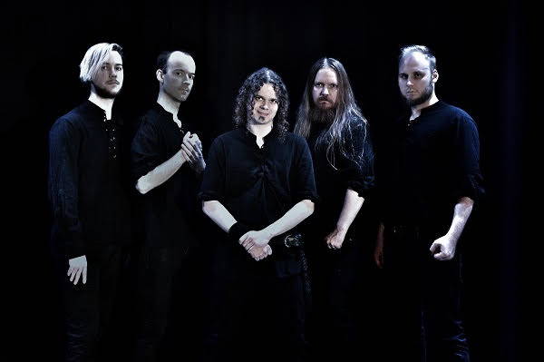 Read more about the article Η Φινλανδική melodic death/folk metal μπάντα Warfarer κυκλοφόρησε την ορχηστρική έκδοση του ντεμπούτου άλμπουμ τους “A Tale Beyond the Pale”