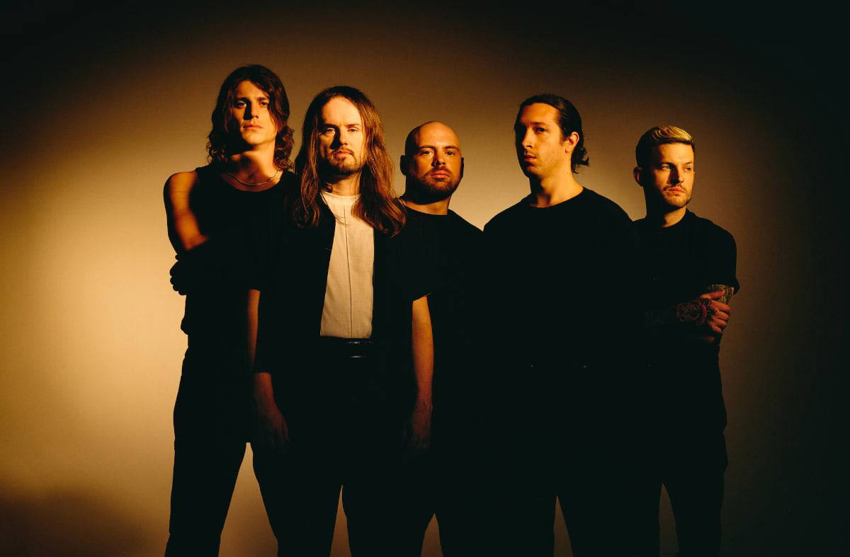 FIT FOR A KING επιστρέφή με το ολοκαίνουργιο τραγούδι "No Tomorrow"