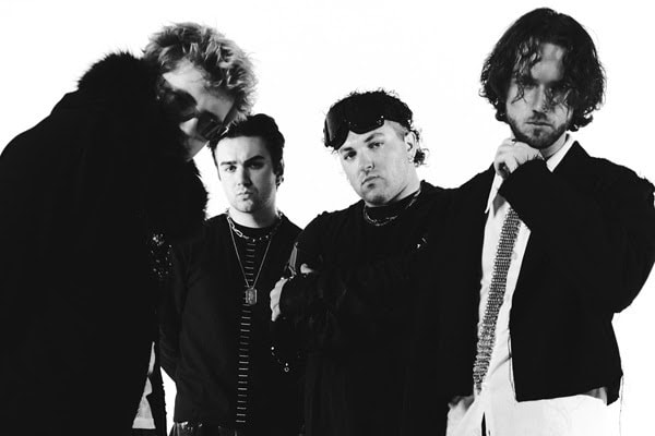 You are currently viewing Οι THORNHILL παρουσιάζουν το νέο τους άλμπουμ “Bodies” που κυκλοφορεί τώρα μέσω της Unfd