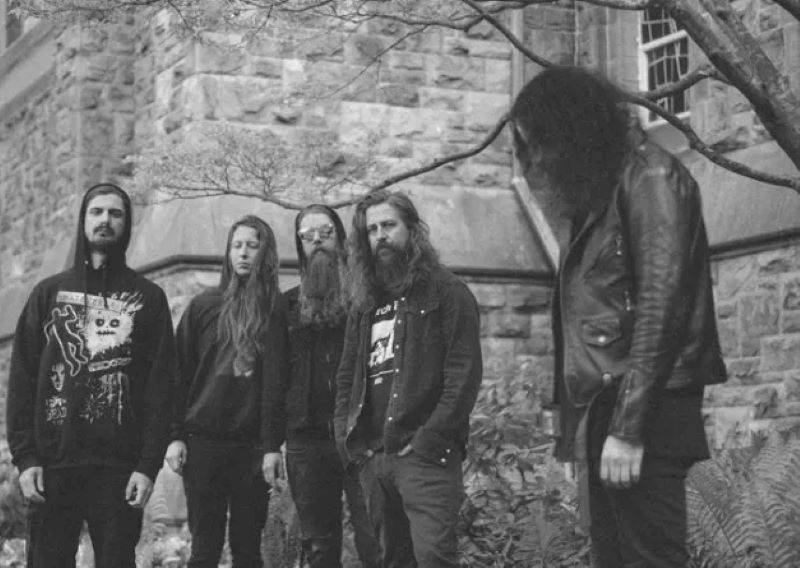 Read more about the article Οι GHOST BATH κυκλοφορούν το νέο τους άλμπουμ “Rose Thorn Necklace” & visualizer για το κομμάτι “Vodka Butterfly”