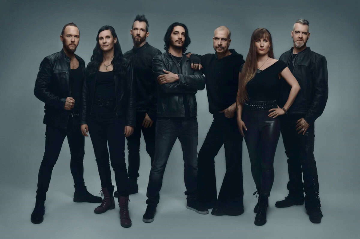 Read more about the article Οι SCHANDMAUL παρουσιάζουν το νέο τους single/βίντεο “In der Hand”