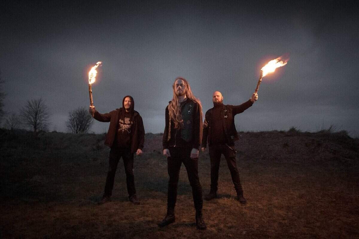 Read more about the article Οι JORDFÄST αποκαλύπτουν το δεύτερο single/βίντεο “Ett Altare Av Skärvor Pt.3”