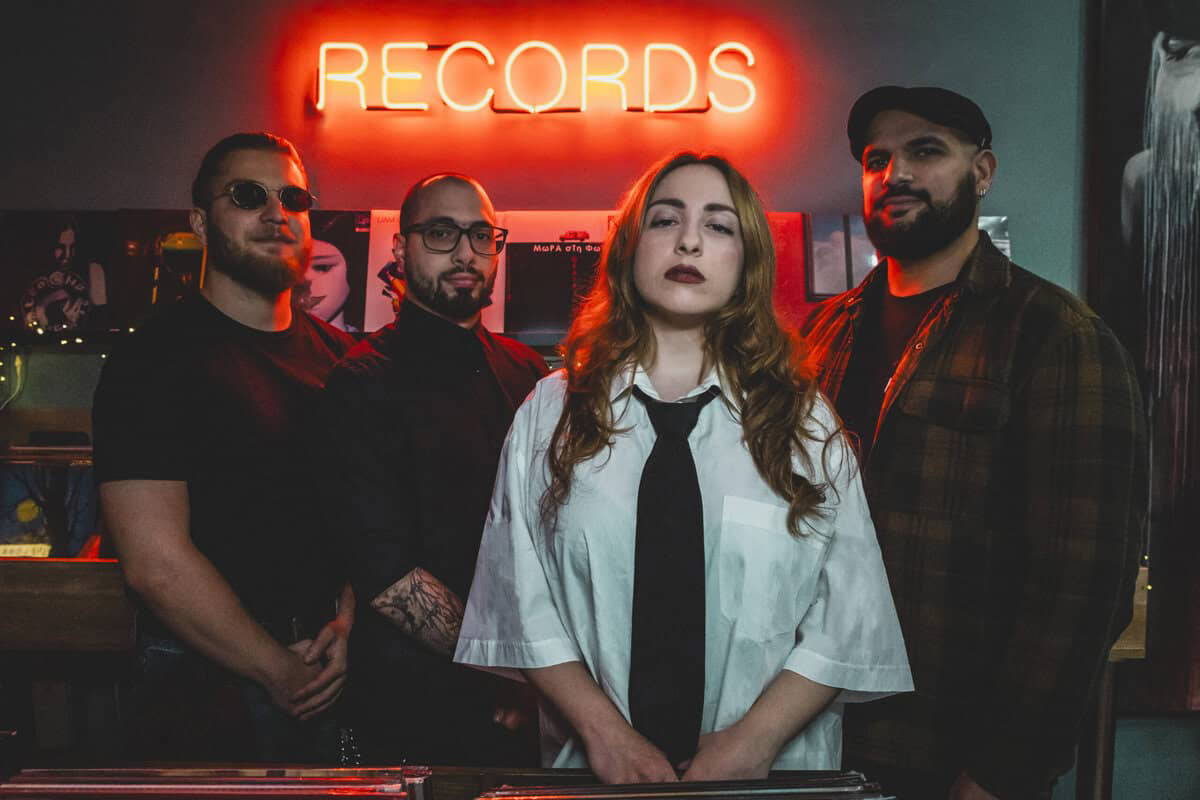 Read more about the article LONGSHOTS: Nέο EP “Between Two Fronts” και συμμετοχή στο ROCKWAVE FESTIVAL!