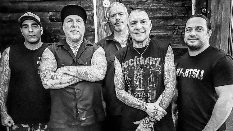 Read more about the article Οι AGNOSTIC FRONT υπογράφουν με την Reigning Phoenix Music και ανακοινώνουν την “East Meets West” περιοδεία τους