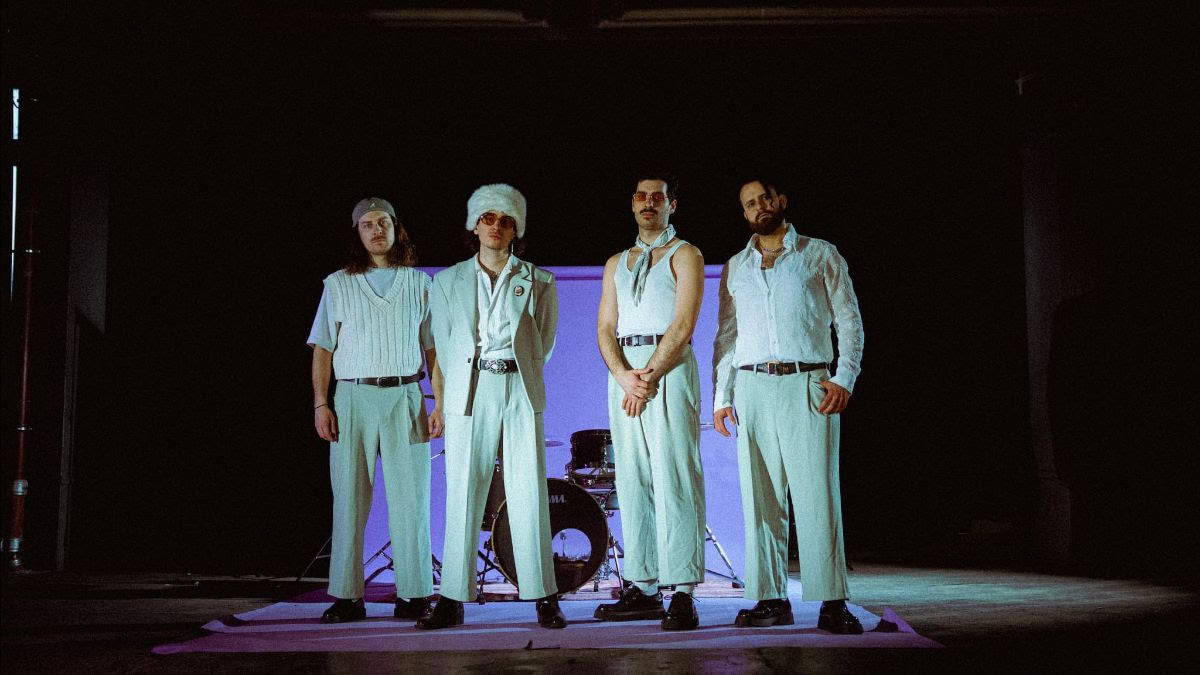 Read more about the article Οι VIANOVA παρουσιάζουν το νέο single Uh Yaya