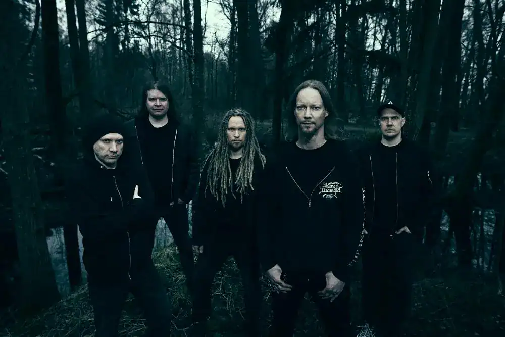 Read more about the article Οι WARMEN δίνουν στη δημοσιότητα βίντεο για το νέο τους single “Nine Lives”