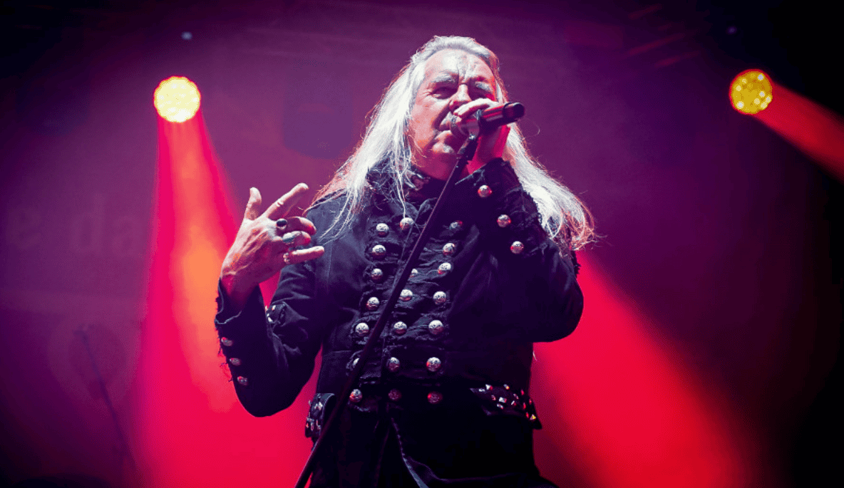 Read more about the article Οι SAXON ανακοινώνουν ακύρωση δέκα καλοκαιρινών εμφανίσεων και φεστιβάλ λόγω έκτακτης χειρουργικής επέμβασης του Biff Byford