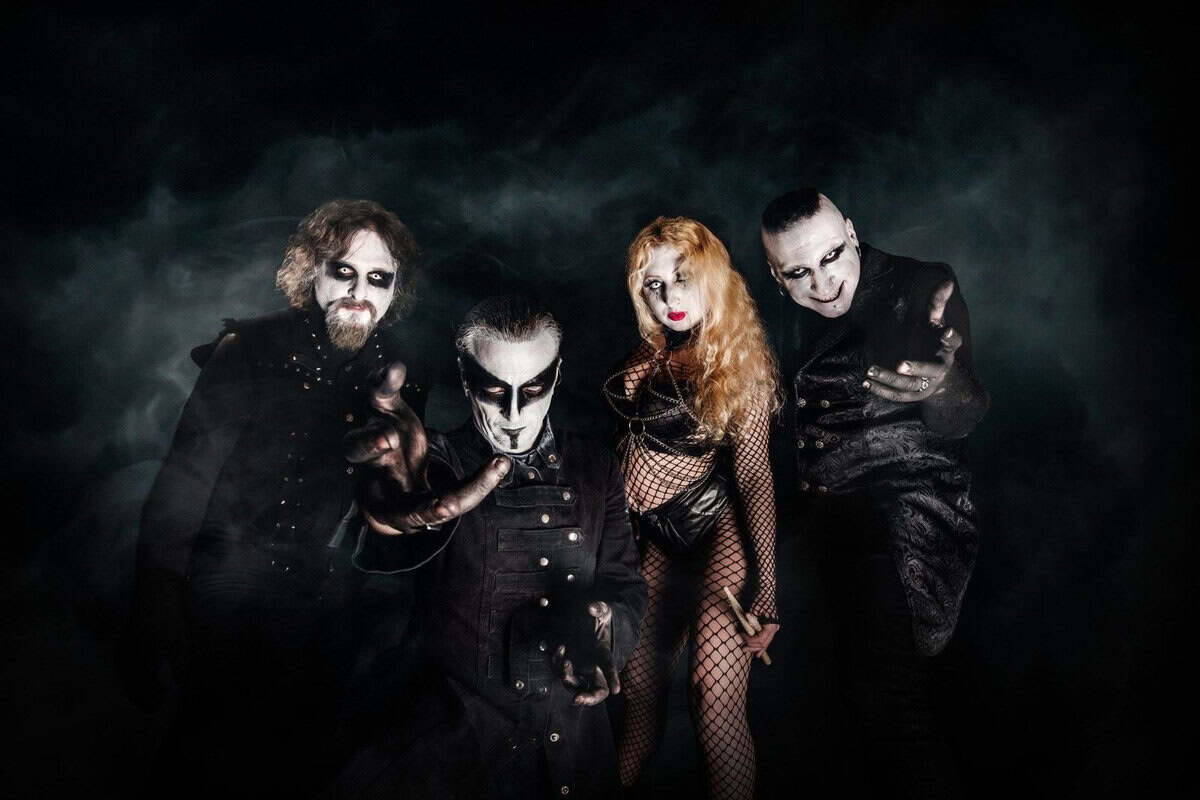 Read more about the article Οι Πορτογάλοι GODIVA ανακοινώνουν το νέο live video για το “Superbeast” και τις επερχόμενες ζωντανές τους εμφανίσεις.