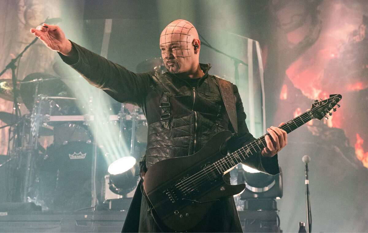 Read more about the article Ο κιθαρίστας Marek “Ashok” Smerda απολύεται από τους CRADLE OF FILTH μία ημέρα μετά την αποχώρηση της συζύγου του