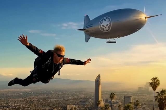 Read more about the article Οι THE OFFSPRING κυκλοφόρησαν το νέο τους βίντεο για το “Truth In Fiction”