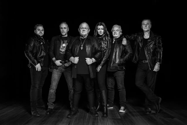 Read more about the article Οι DIRKSCHNEIDER & THE OLD GANG δίνουν στη δημοσιότητα το ομότιτλο κομμάτι του επερχόμενου άλμπουμ…