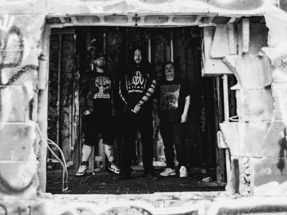 Read more about the article Οι DYING REMAINS ανακοινώνουν το ντεμπύτο άλμπουμ τους  “Merciless Suffering” & παρουσιάζουν βίντεο για το “Hung And Drawn”