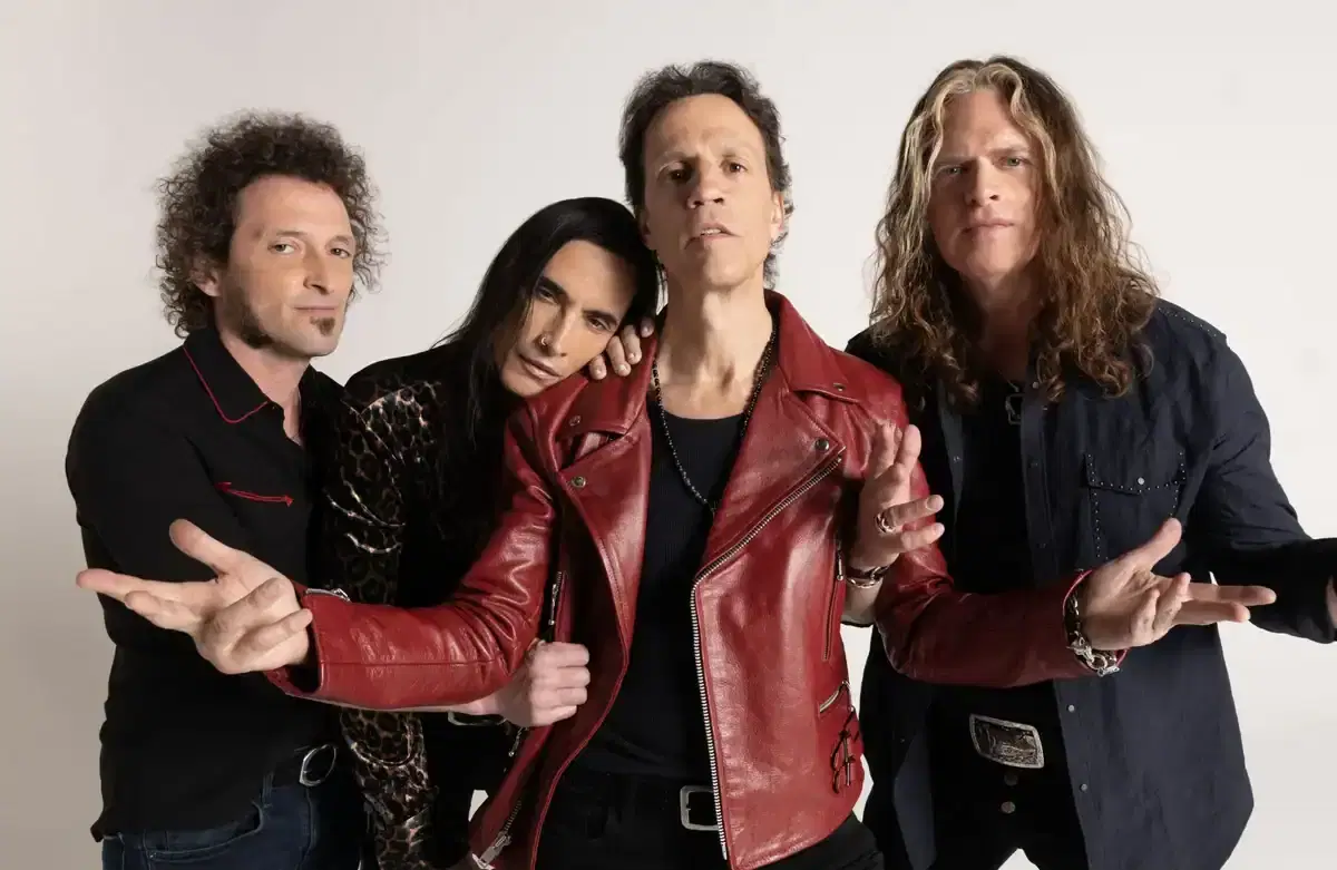 Read more about the article Οι EXTREME κυκλοφόρησαν το νέο τους βίντεο για το τραγούδι “X Out” από το άλμπουμ “Six”