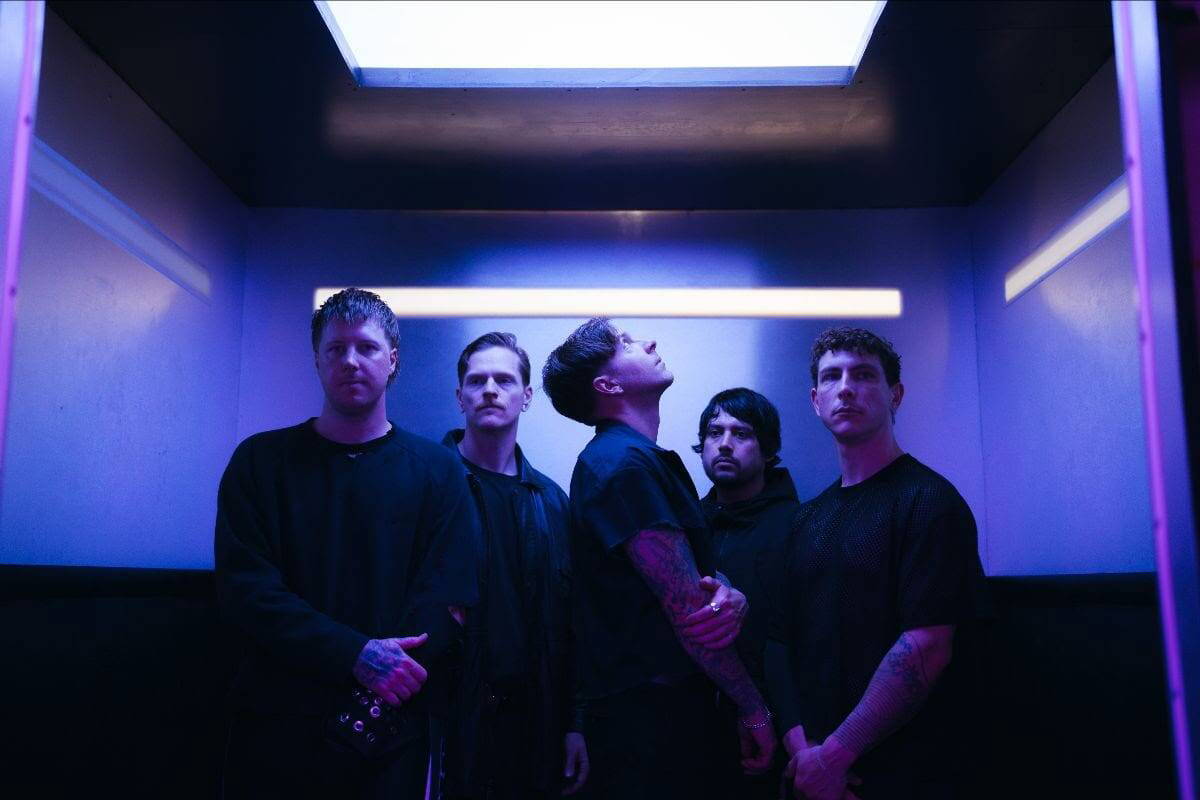 Read more about the article KINGDOM OF GIANTS release “Burning Chrome” EP & shares visualizer for “Cold Burn”